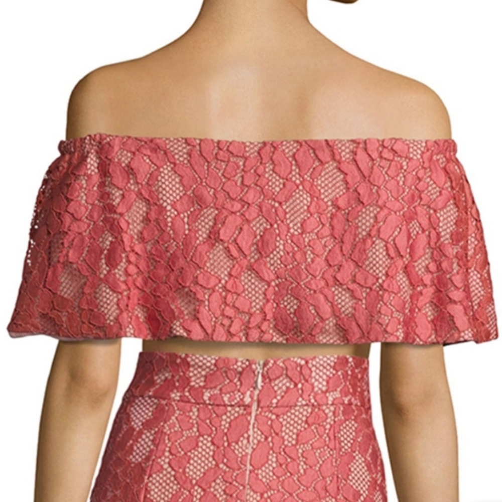 Alexis Taza Off Shoulder Lace Crop Top - Picture 2 of 9